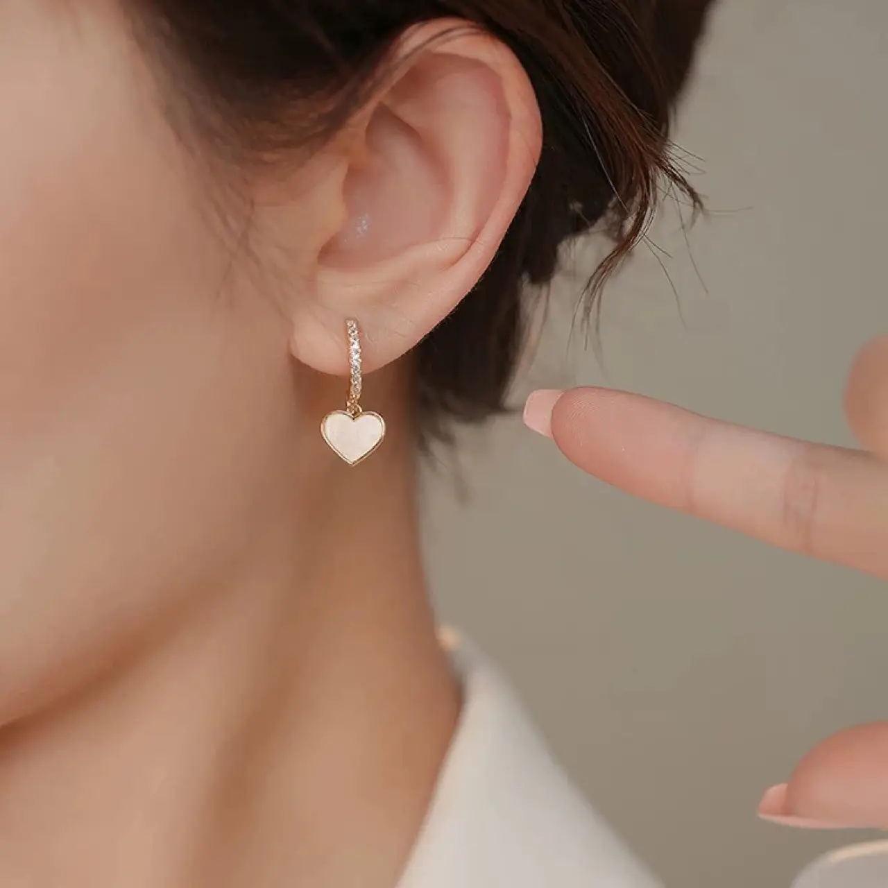 Natural White Heart Earrings for Women with Micro-Setting Technology