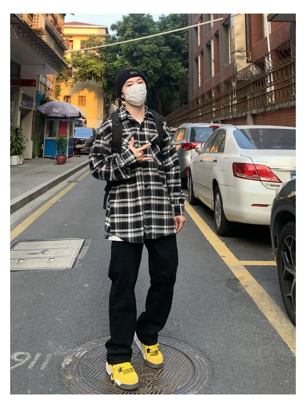 2023 Unisex Plaid Casual Pants with Yellow Sneakers — feature 1