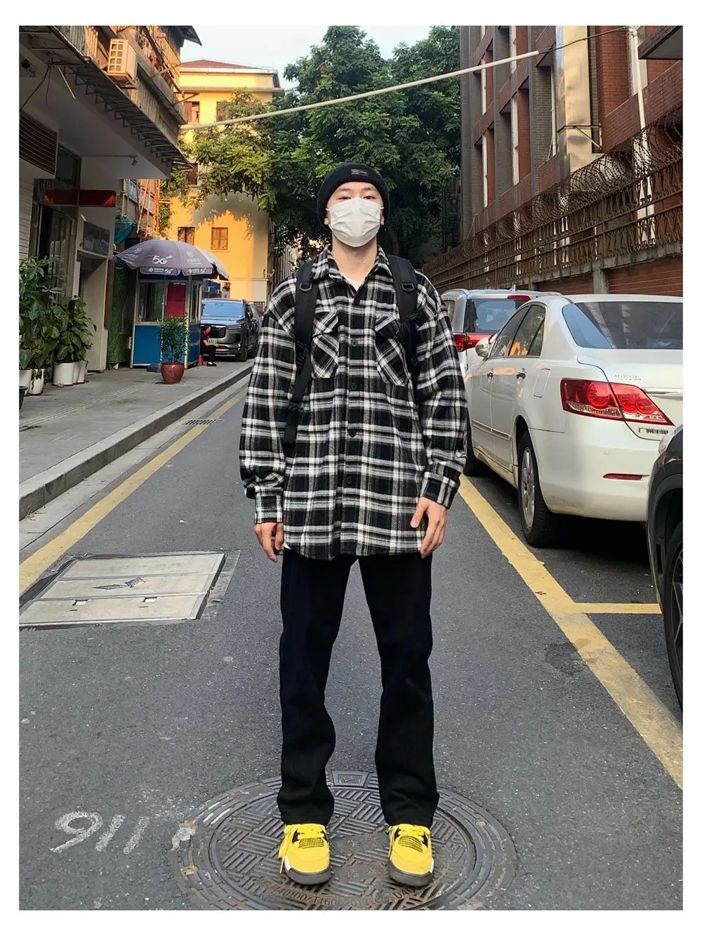 2023 Unisex Plaid Casual Pants with Yellow Sneakers — feature 9