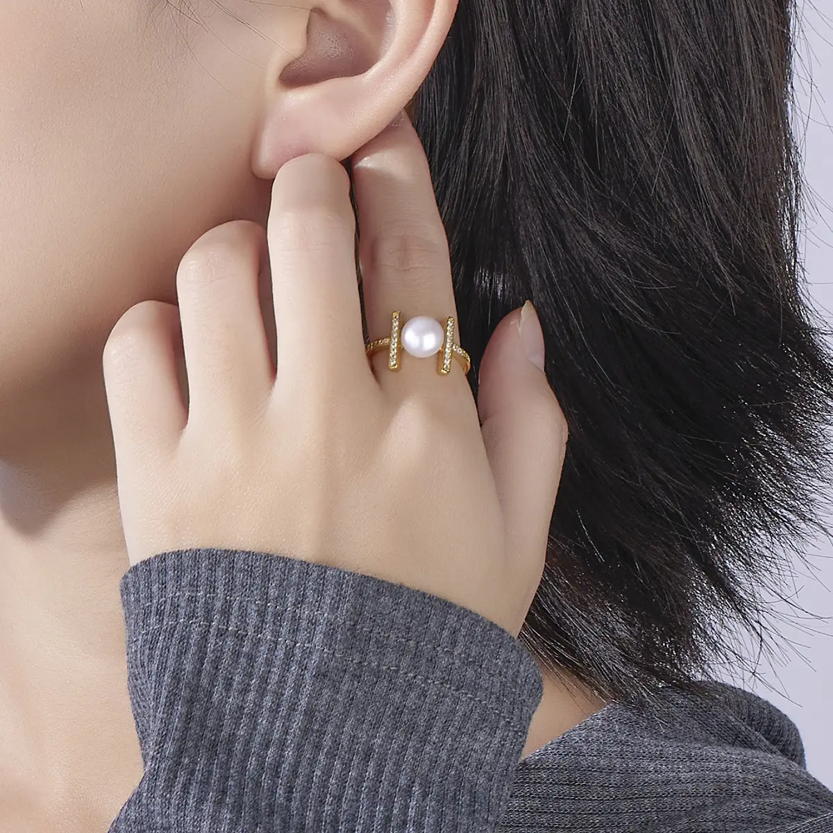2022 H-Letter Pearl Ring Gold Plated - Image 2