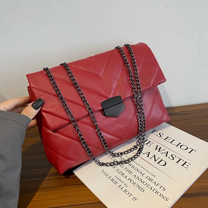 Small Black Chain Shoulder Bag for Women 2022 - Image 3