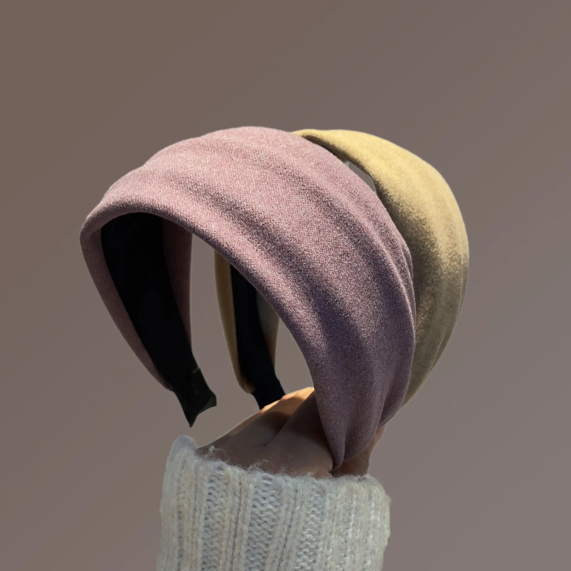 Knitted Hairpin with Ultra-Wide Bristle for Women