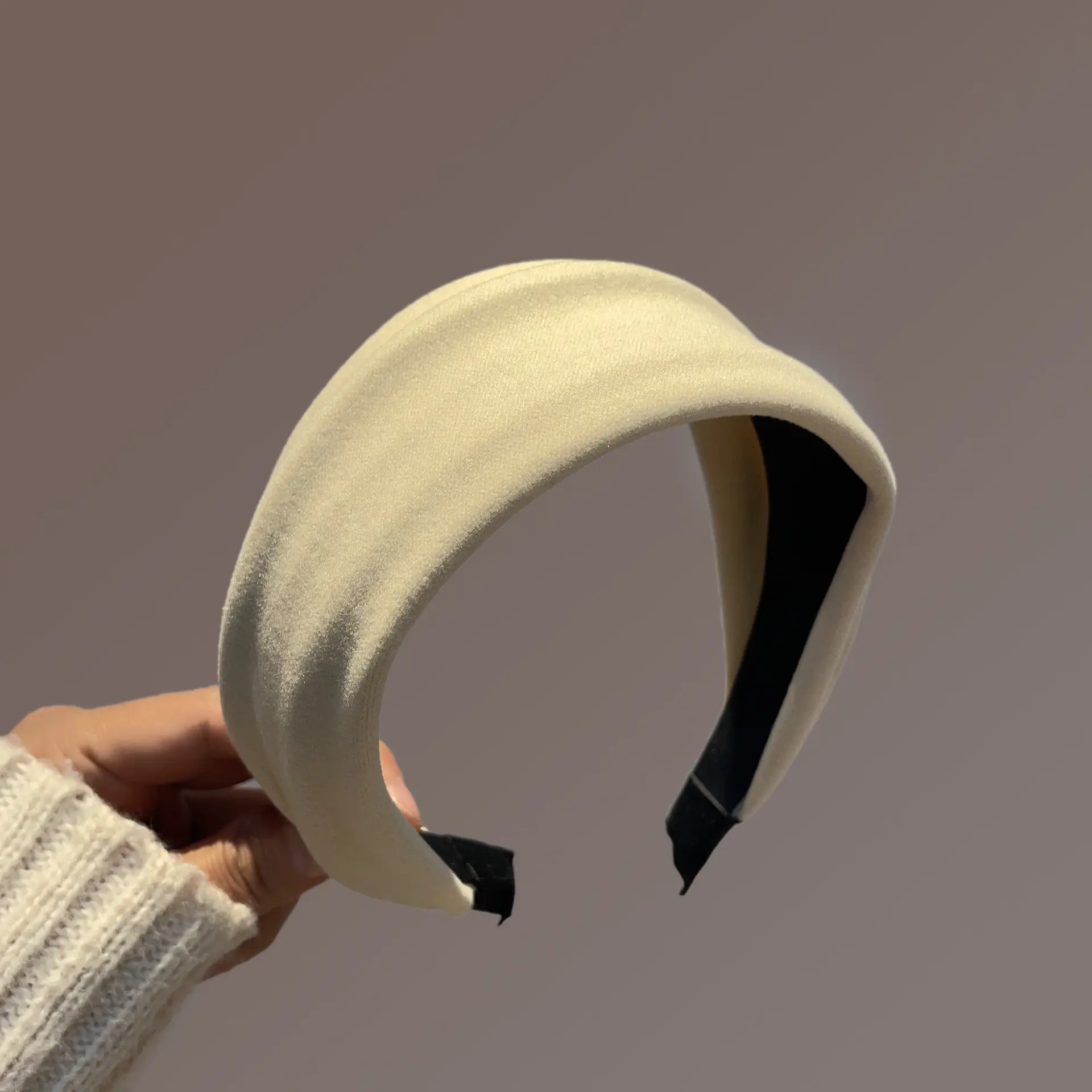 Knitted Hairpin with Ultra-Wide Bristle for Women
