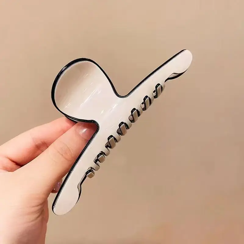 Women's Acrylic Hair Clips Black White 6-Pole - Image 6