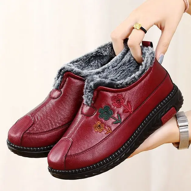 Winter New Old Beijing Cloth Shoes Women's Cotton Shoes fleece-lined Non-slip Warm Slip-on Shoes for Middle-aged and Elderly Moms Snow Boots - Image 2