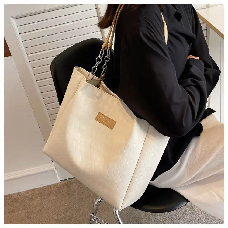 Women's Quilted Shoulder Bag White Brown 2022 — feature 18