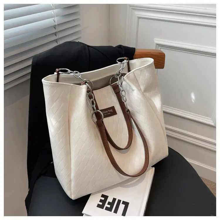 Women's Quilted Shoulder Bag White Brown 2022 — feature 38