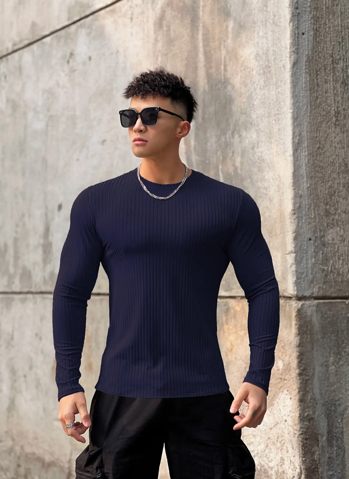 Men's Navy Long Sleeve T-Shirt Pullover Winter Pullover — feature 31