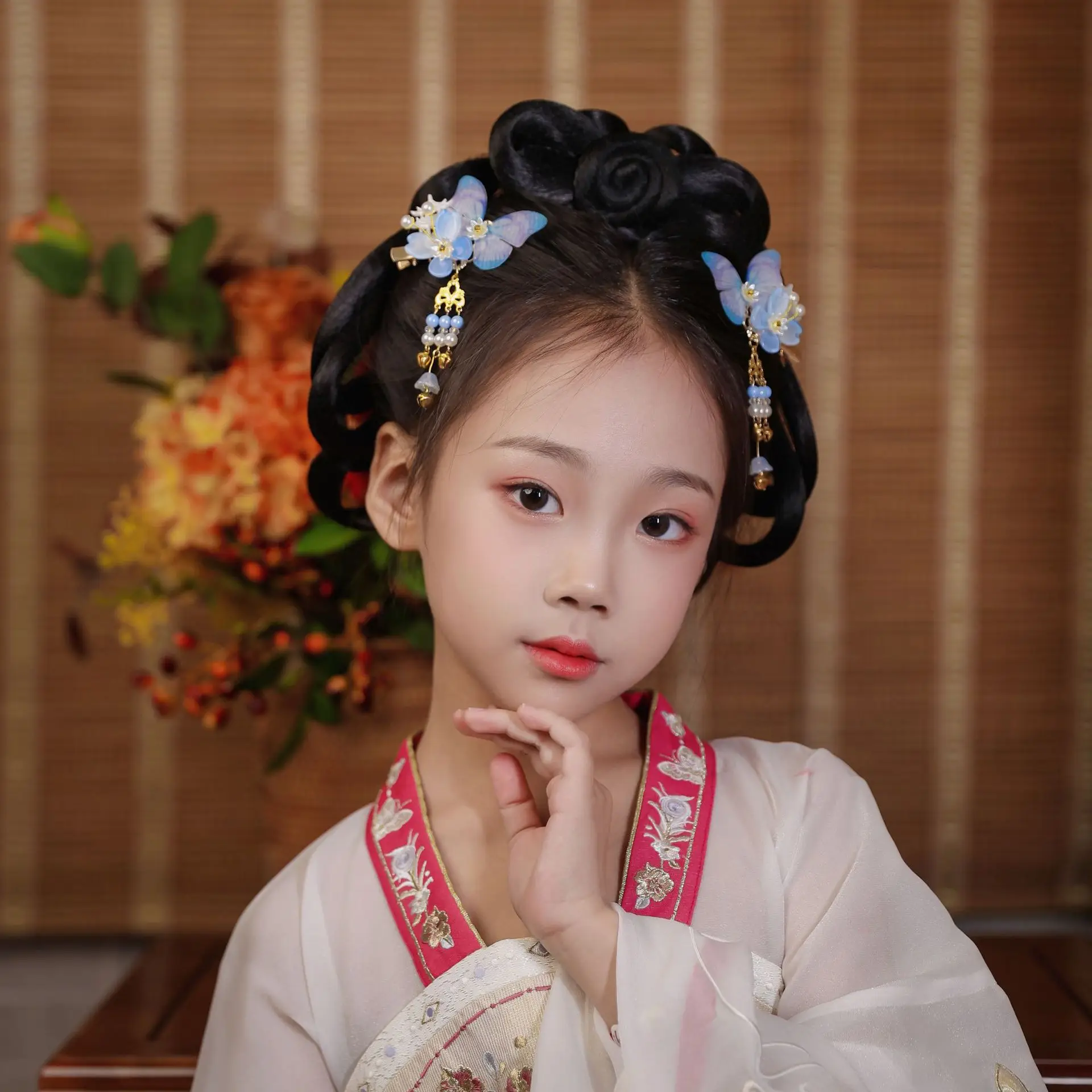 Blue Flower Hairpin with Pearl Accents — feature 47