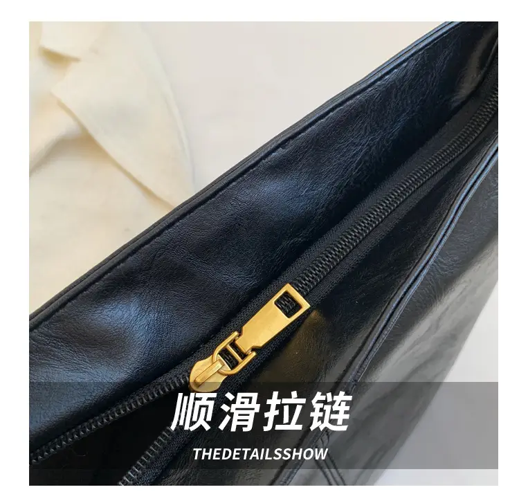 Women's Black Leather Shoulder Bag 2022 Winter New Fashion — feature 5