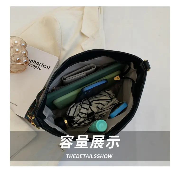Women's Black Leather Shoulder Bag 2022 Winter New Fashion — feature 6