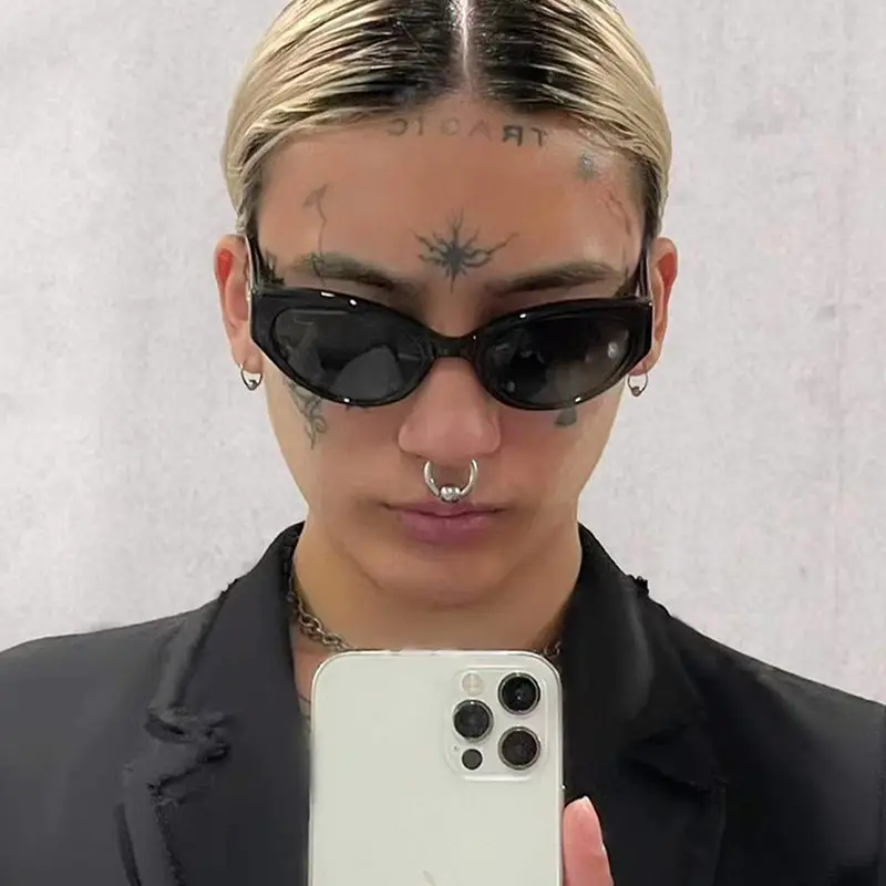 Black Round Sunglasses for Bar & Disco Wear