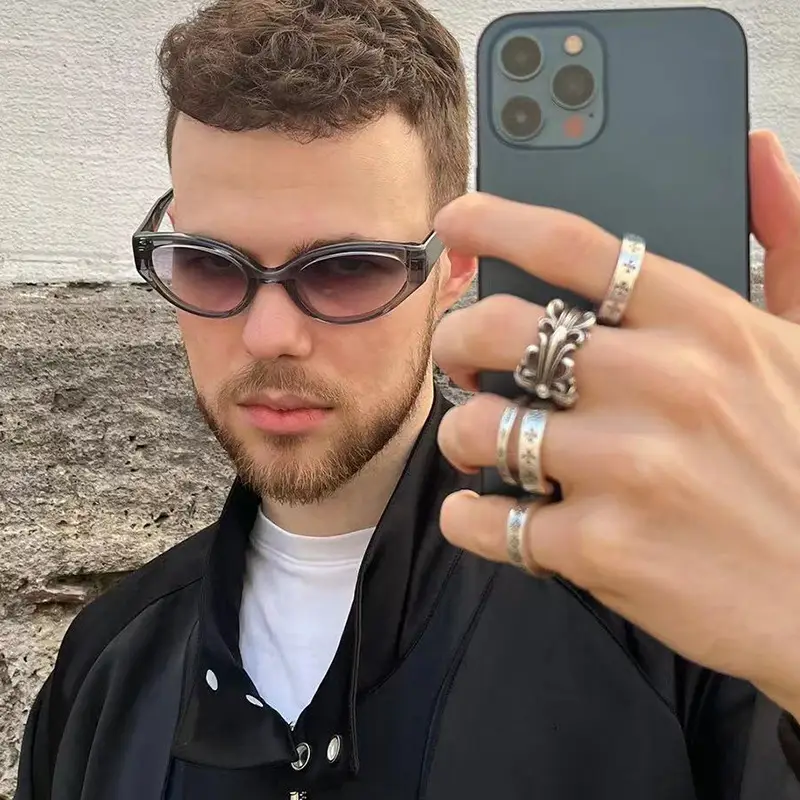 Black Round Sunglasses for Bar & Disco Wear
