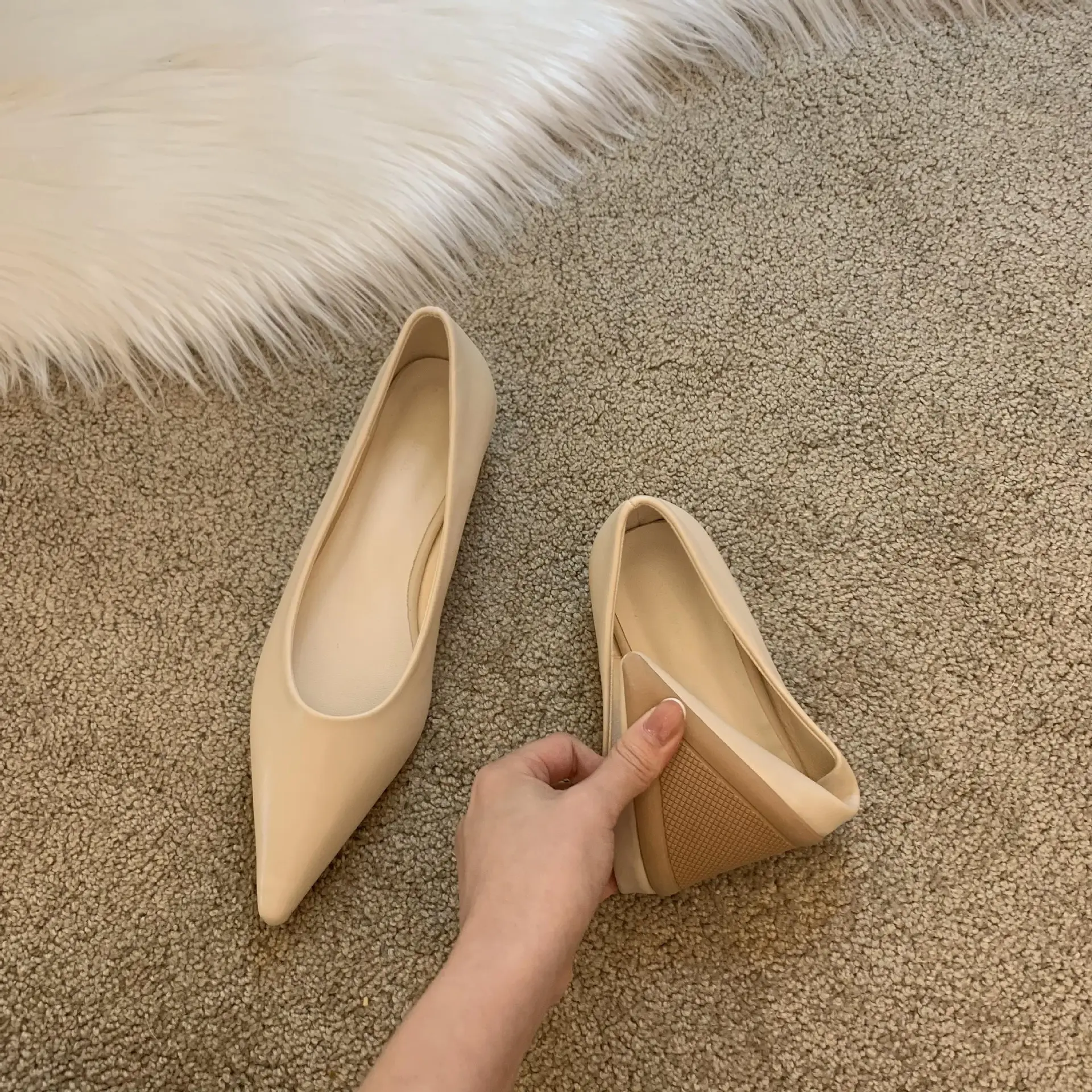 Women's White Leather Pointed Toe Flat Heels