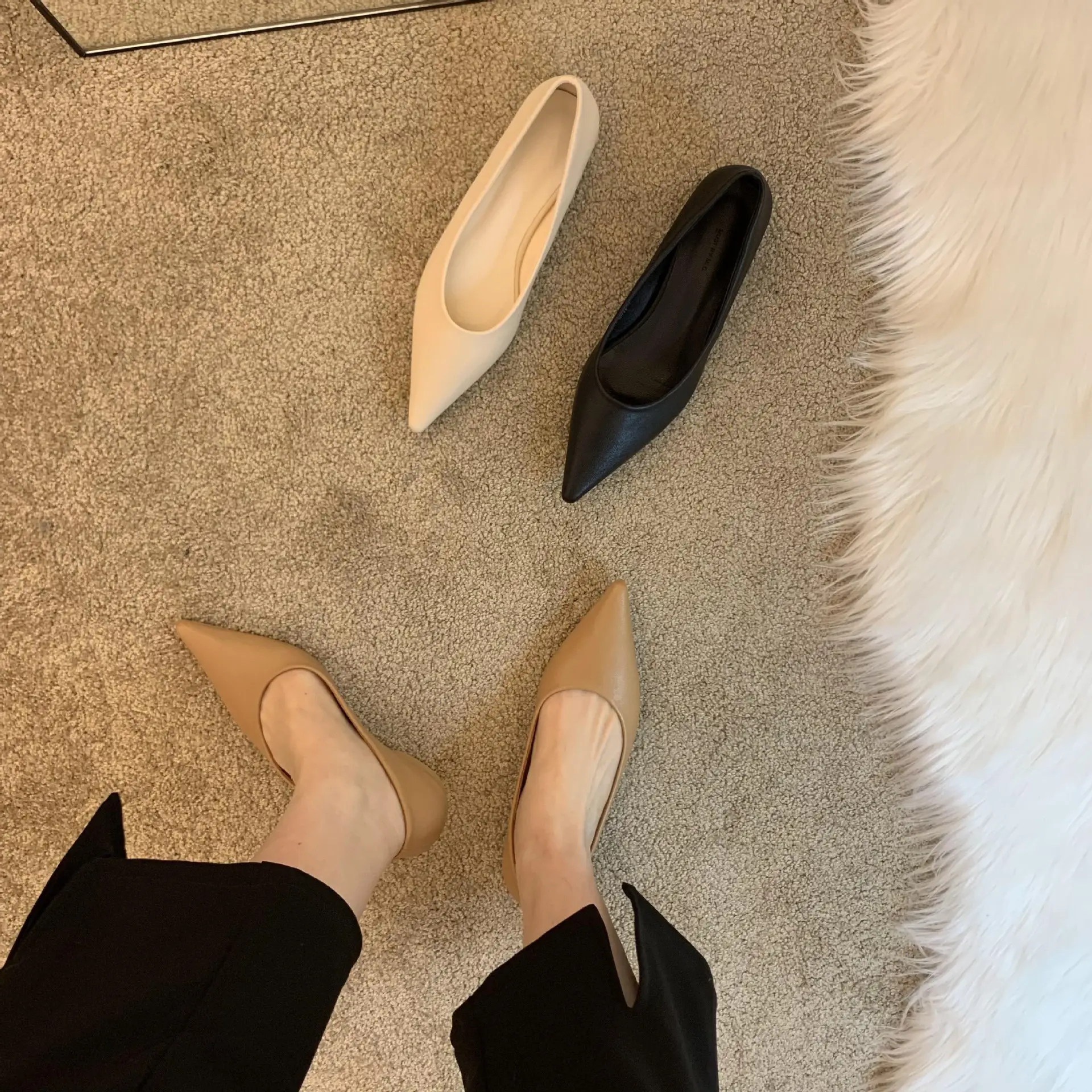 Women's White Leather Pointed Toe Flat Heels — feature 4