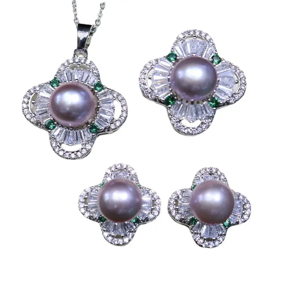 French Palace Pearl Necklace Set with Green Stones - Image 13