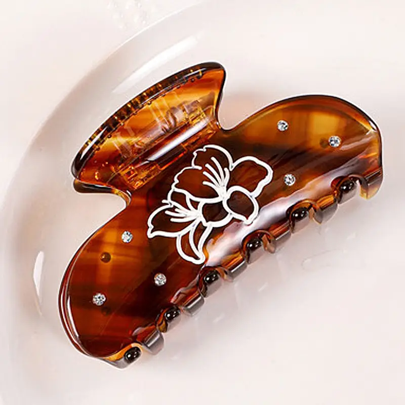 True Acetic Acid Hairpin with Bow Design - Image 10