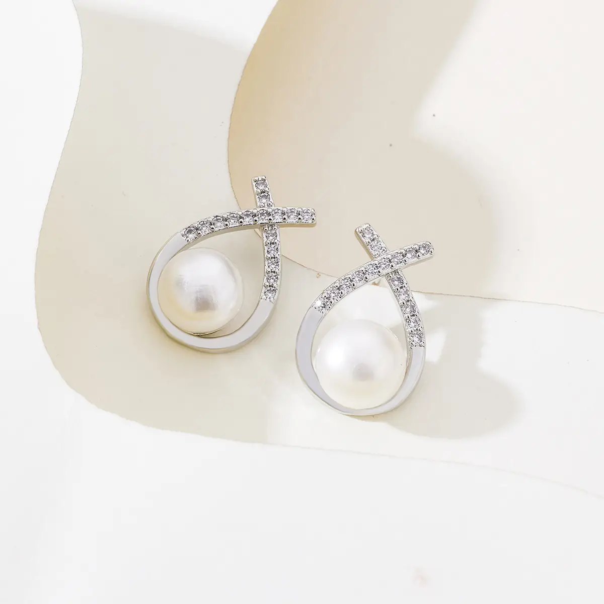 Women's Gold Pearl Cross Earrings Wholesale - Image 3