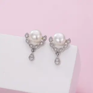 Women's Gold Pearl Cross Earrings Wholesale — feature 3