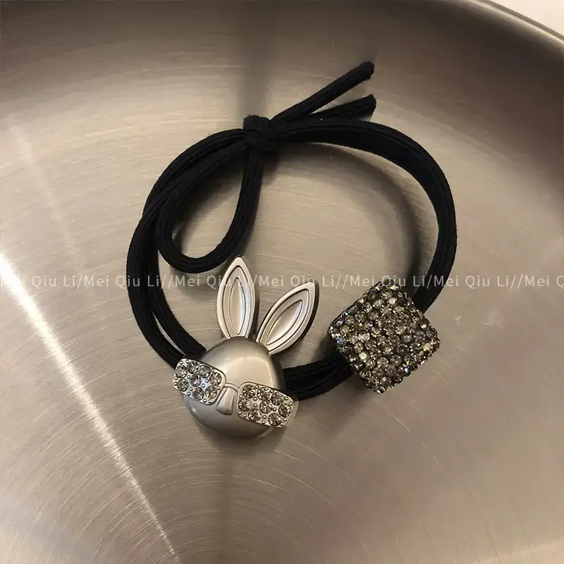 Rabbit Earring with Pearl & Crystal Design - Image 8