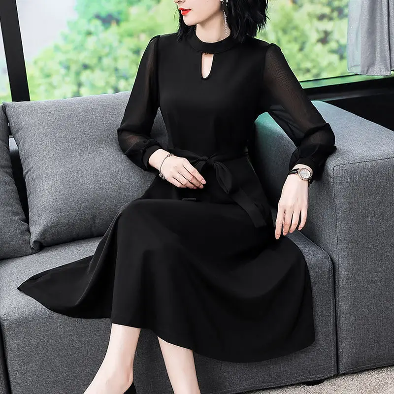 Black Long-Sleeved Slim Fit Dress for Women - Image 5