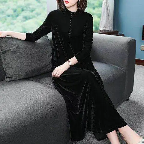 2026 Winter Black Velvet Long Sleeve Dress for Women - Image 7