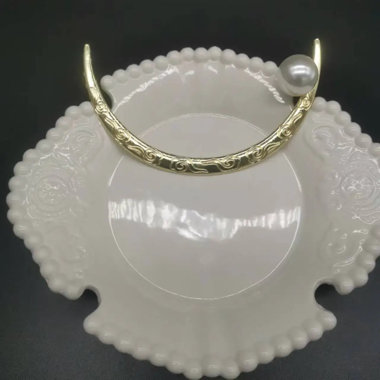 Pearl Crescent Hairpin Korea Wholesale Metal Hairpin - Image 3