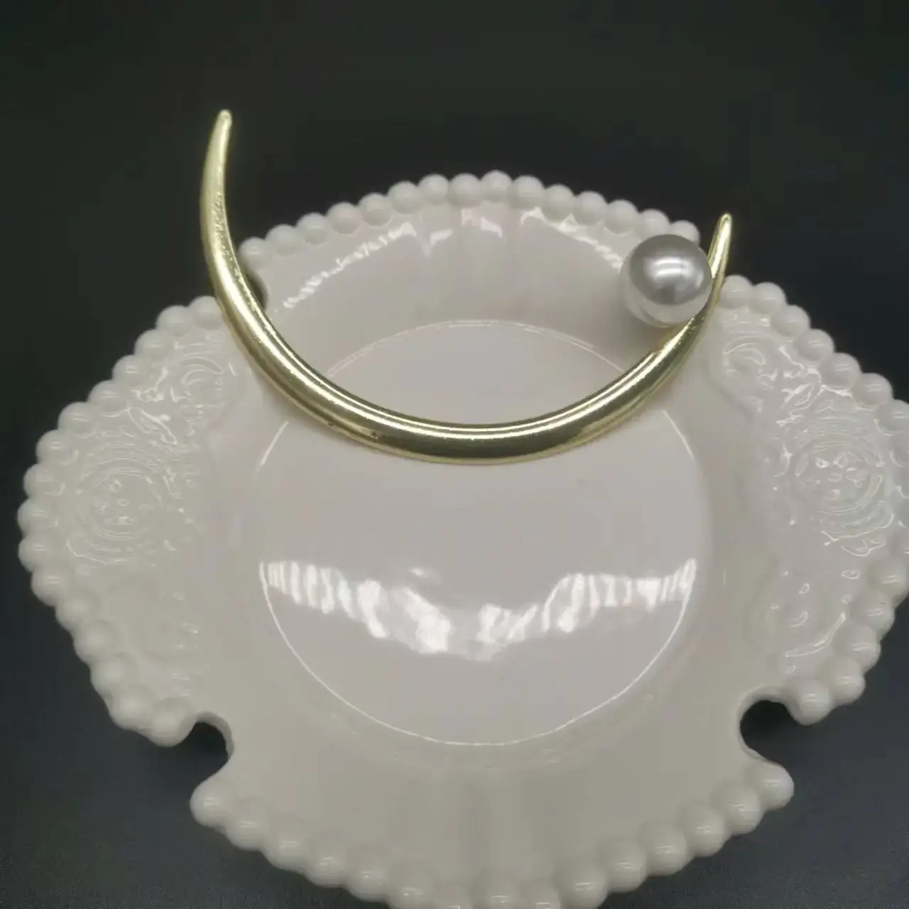 Pearl Crescent Hairpin Korea Wholesale Metal Hairpin - Image 4