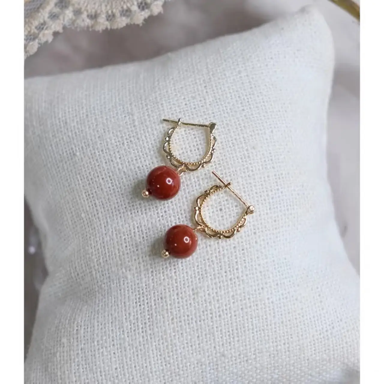 South Red Agate Ear Buckle Earrings 925 Gold - Image 3