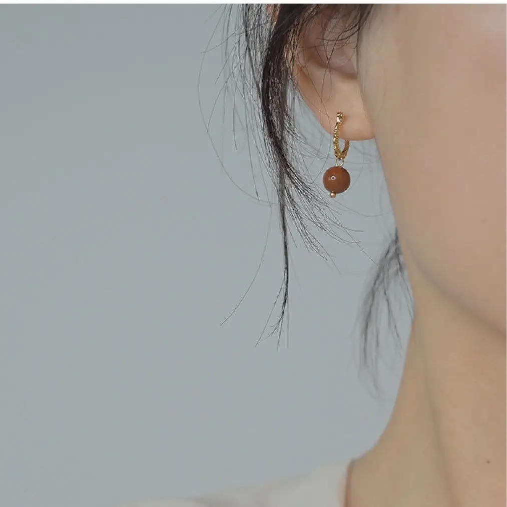 South Red Agate Ear Buckle Earrings 925 Gold - Image 5