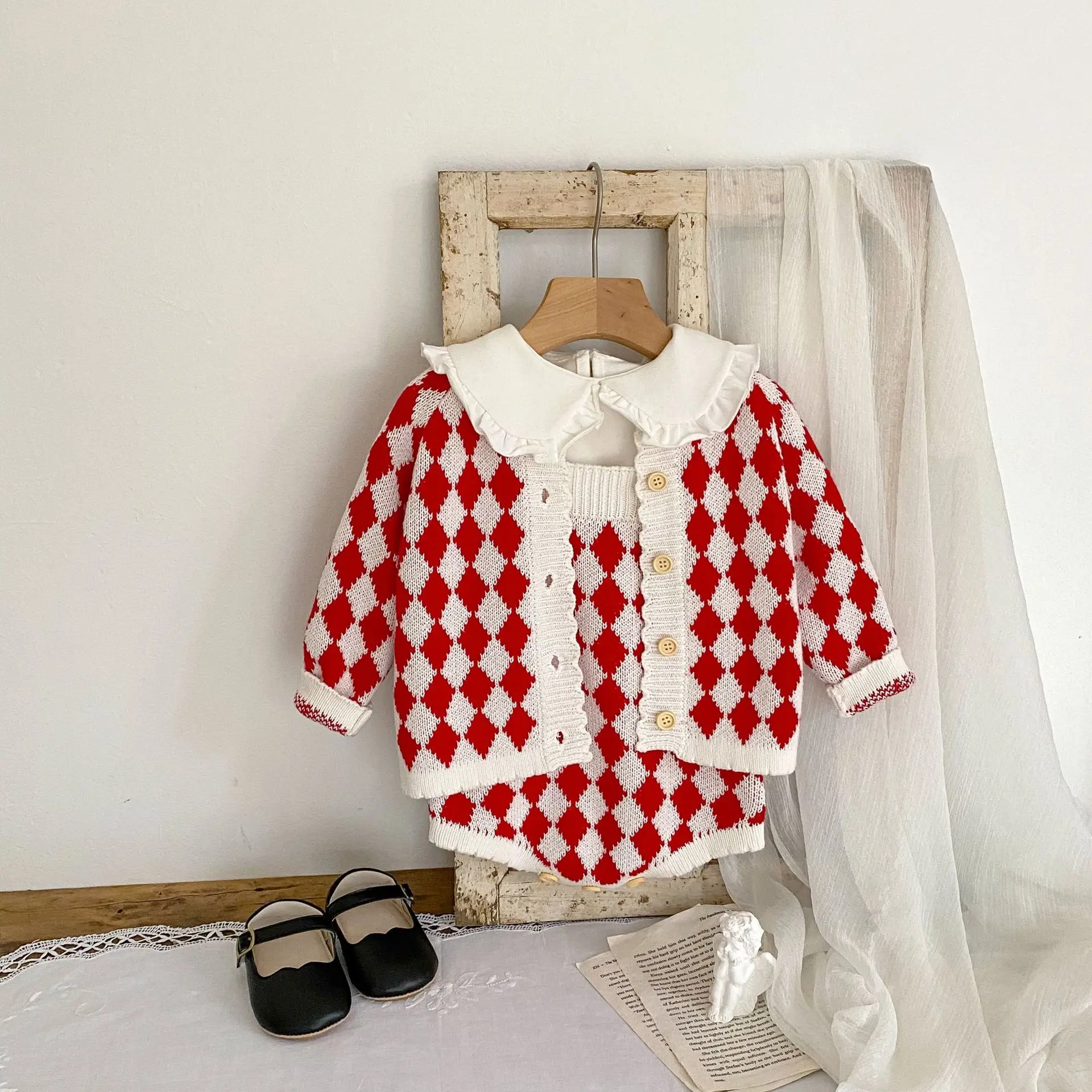 2025 Spring Baby Girl Knitted Diamond Sweater Jacket Set - Image 6
