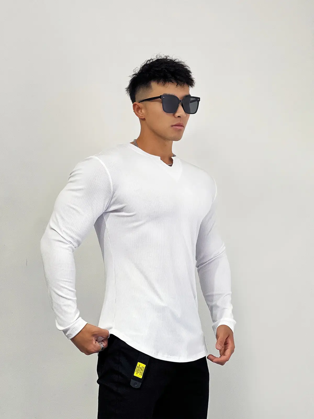 Men's White Long Sleeve Muscle Sports T-Shirt — feature 10