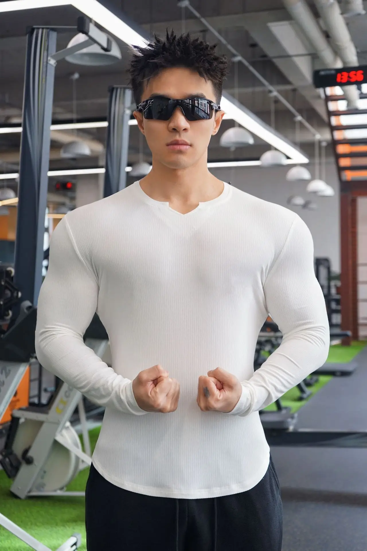 Men's White Long Sleeve Muscle Sports T-Shirt — feature 5