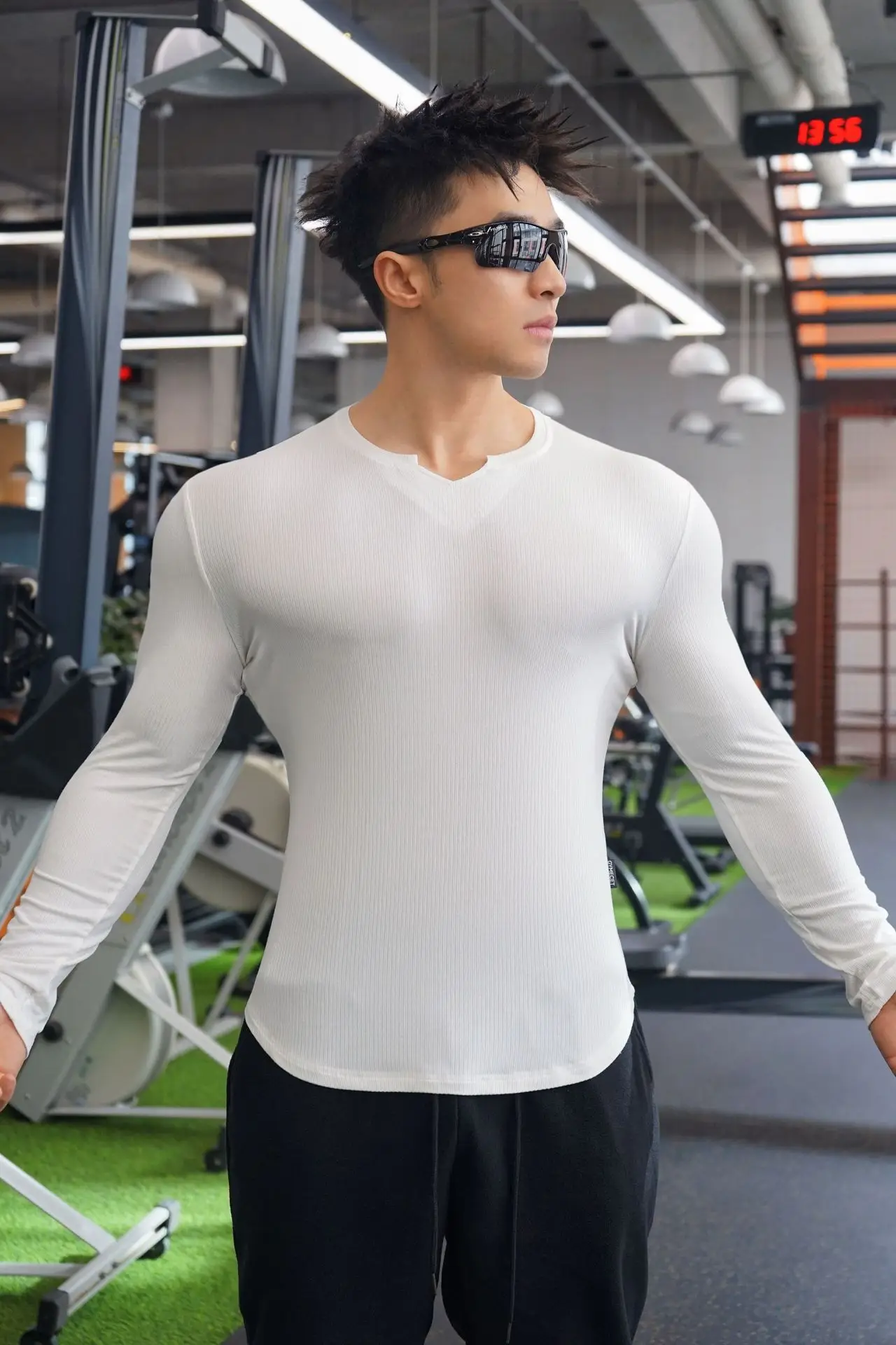 Men's White Long Sleeve Muscle Sports T-Shirt — feature 6