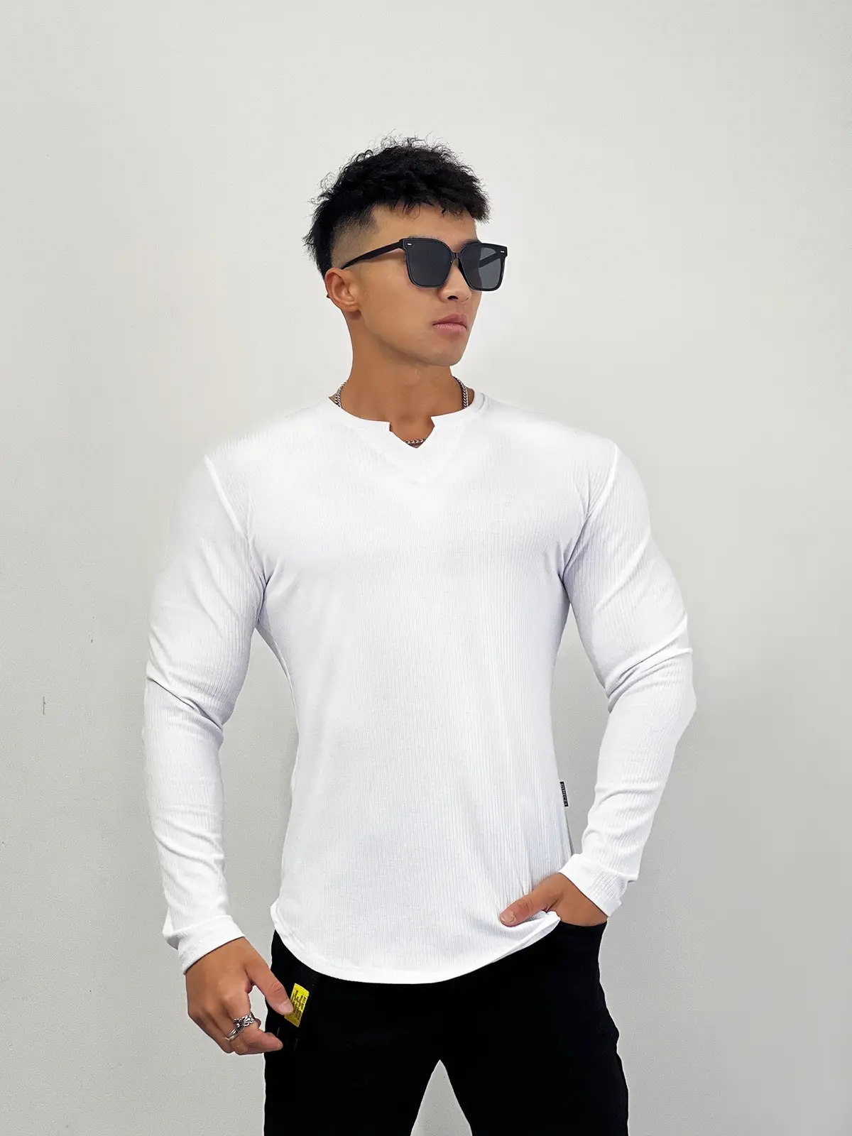 Men's White Long Sleeve Muscle Sports T-Shirt — feature 9
