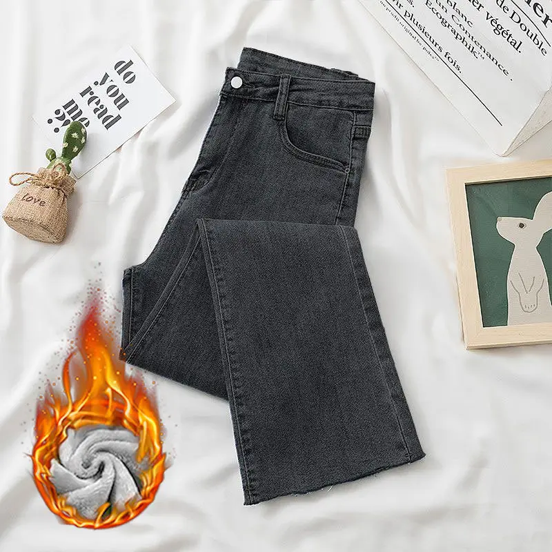 Women Black Slimming Jeans with Fleece Lining - Image 7