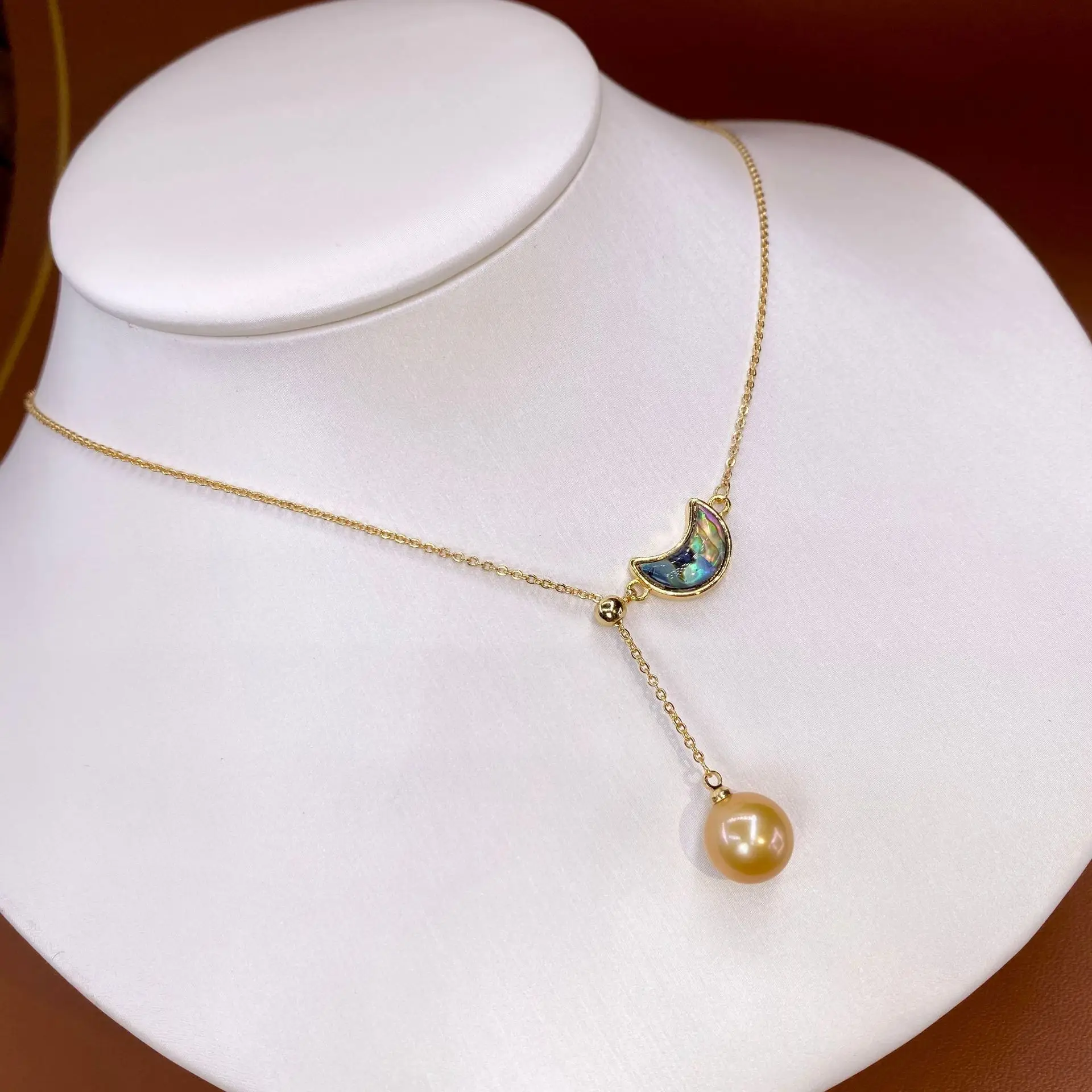 Foreign Trade Gold Pearl Pendant Necklace with Mother Shell Design - Image 3