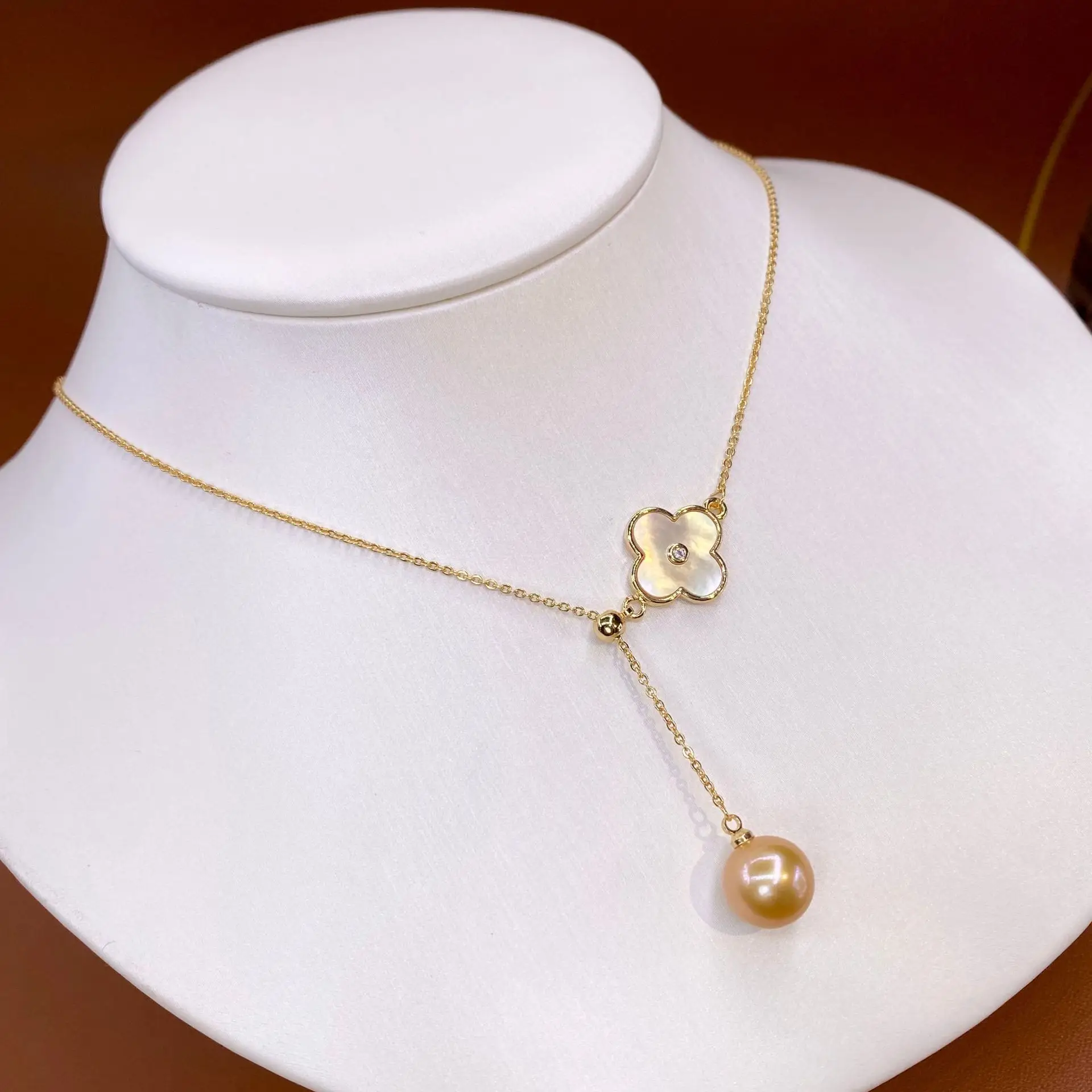 Foreign Trade Gold Pearl Pendant Necklace with Mother Shell Design - Image 4
