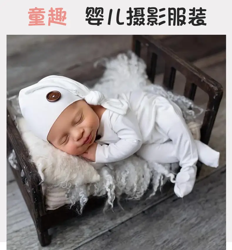 Newborn Knitted Red Baby Photo Suit White — feature 1