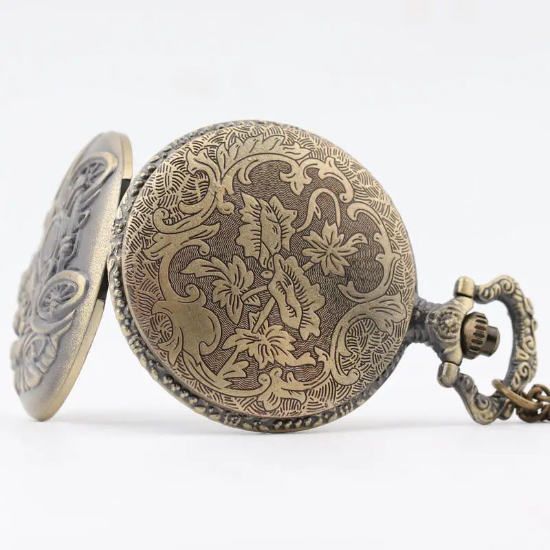 Classic Car Pocket Watch Quartz Antique Bronze Men Women Gift — feature 7