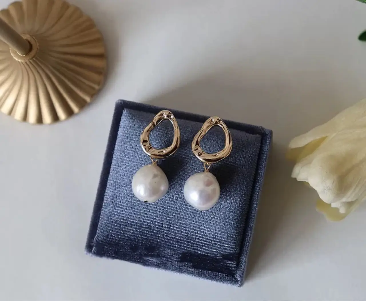 Pearl Earrings Female 925 Silver Needle Niche Retro French Style — feature 6