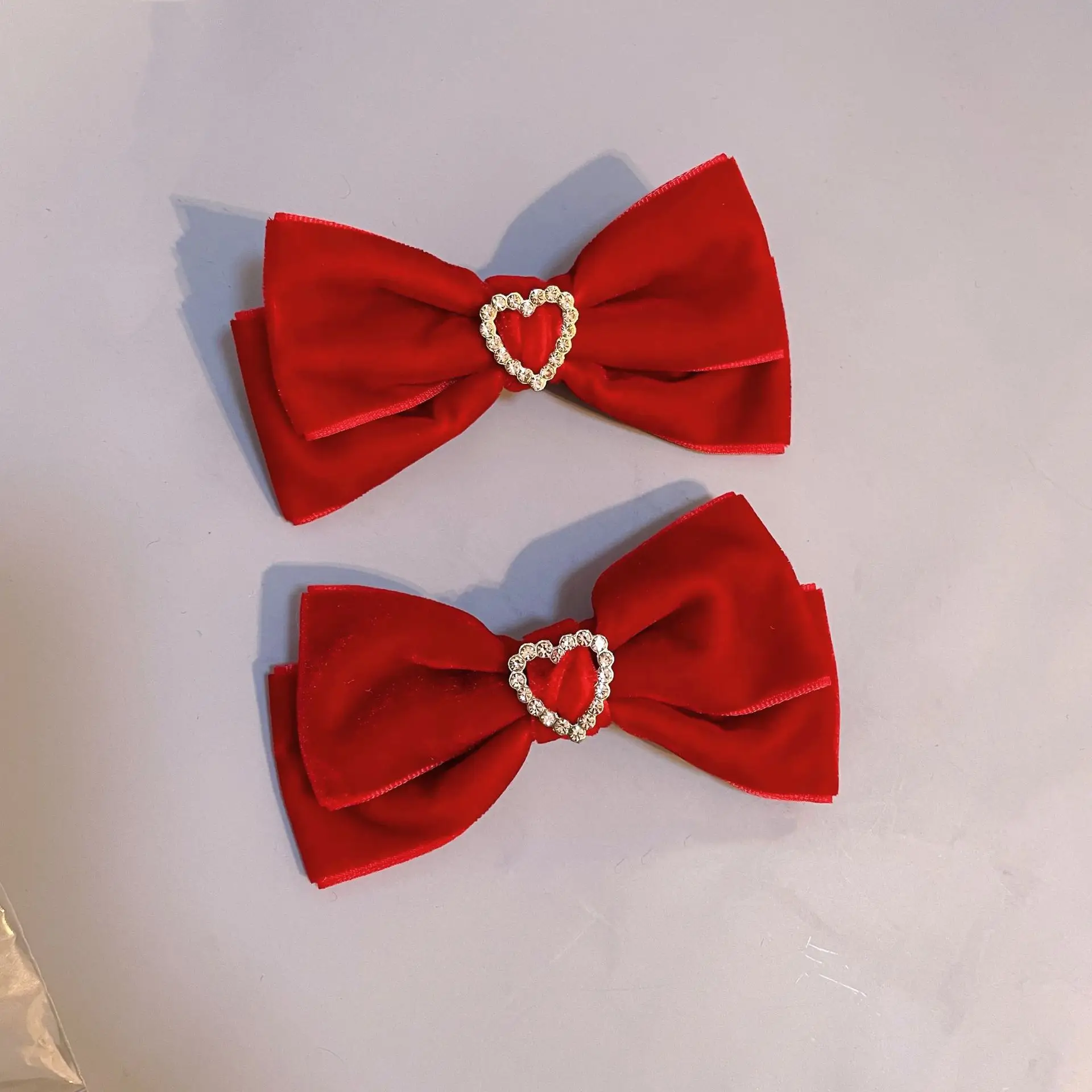 Red Velvet Heart Bow Hairpin for Girls - Image 3