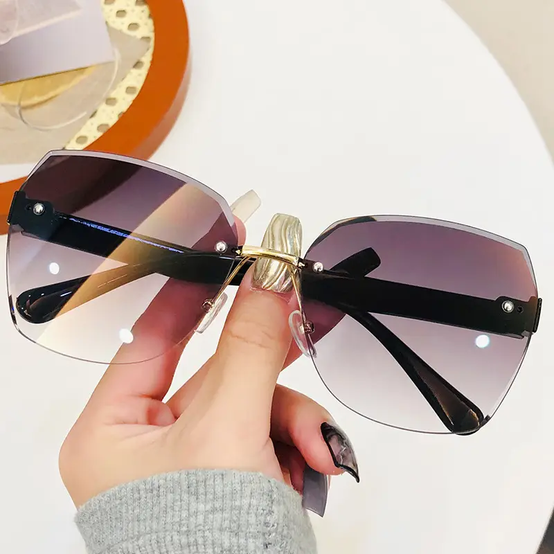 Women Frameless UV Sunglasses with Marine Shade - Image 5