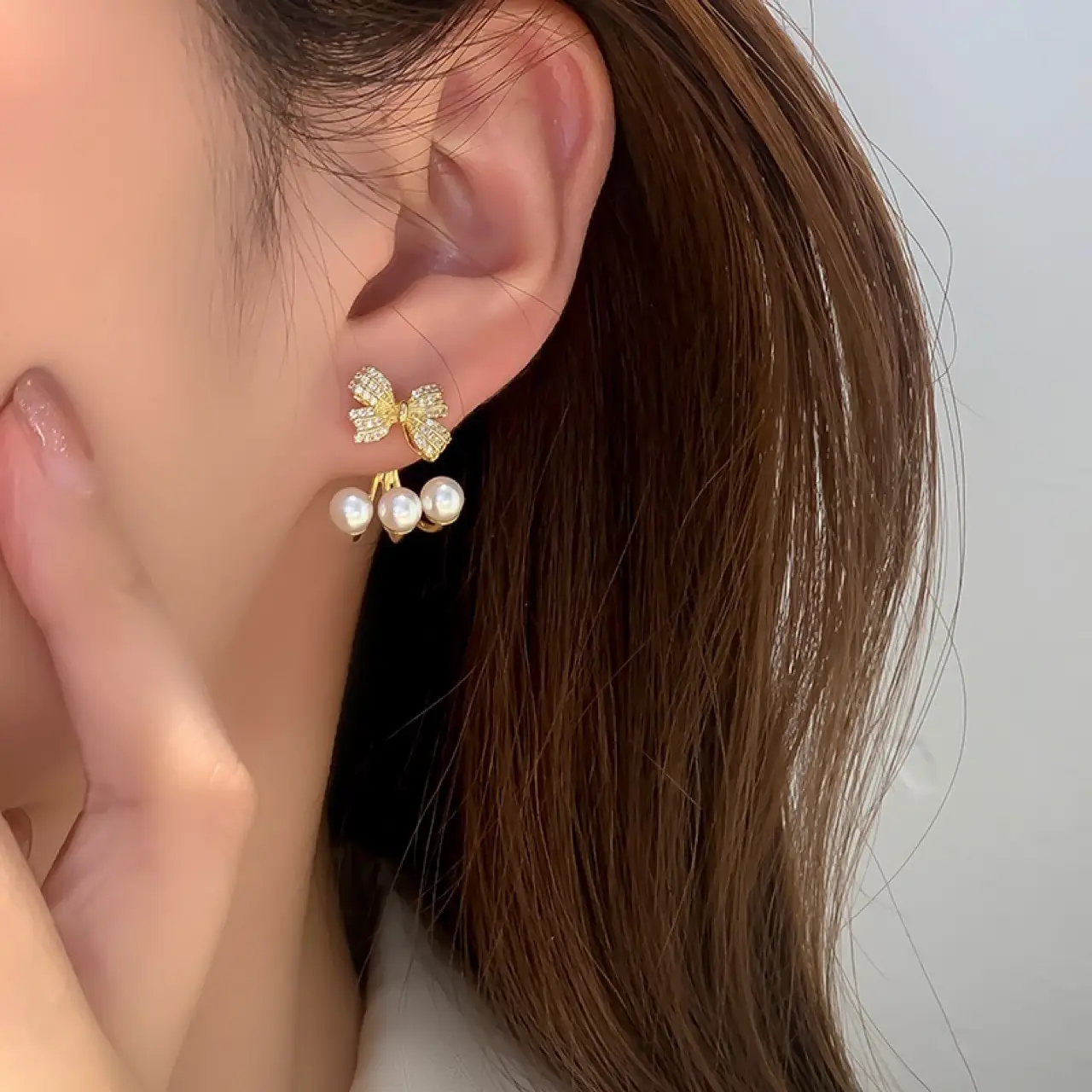 S925 Silver Pearl Bow Earrings for Girls — feature 10