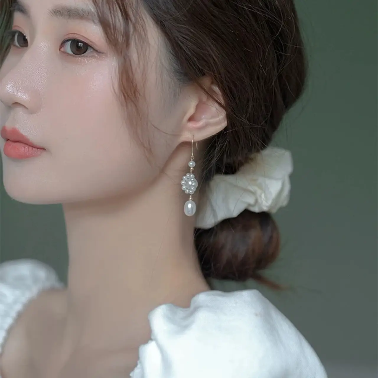 Romantic Pearl Earrings French Style for Women - Image 2