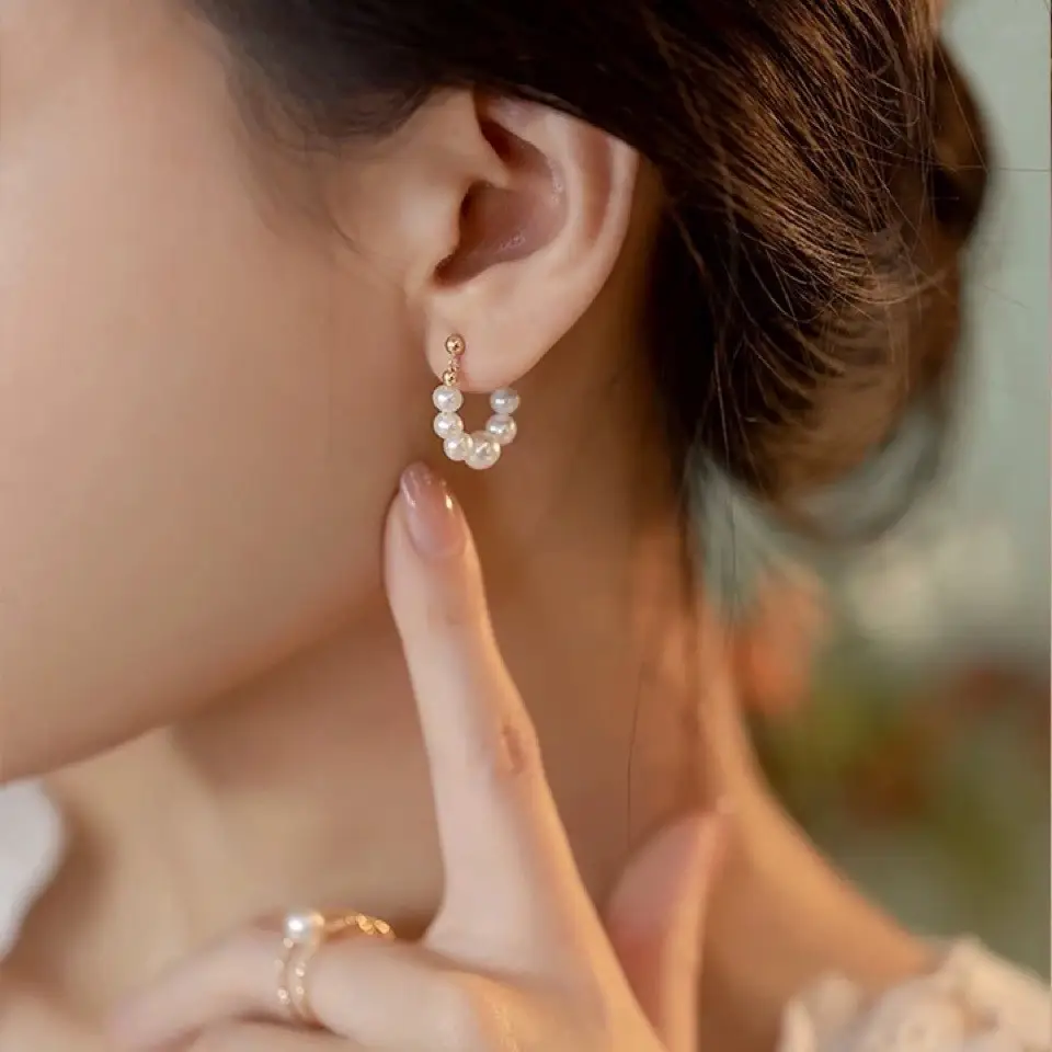 Retro Pearl Earrings Gold 14K Light Luxury - Image 3