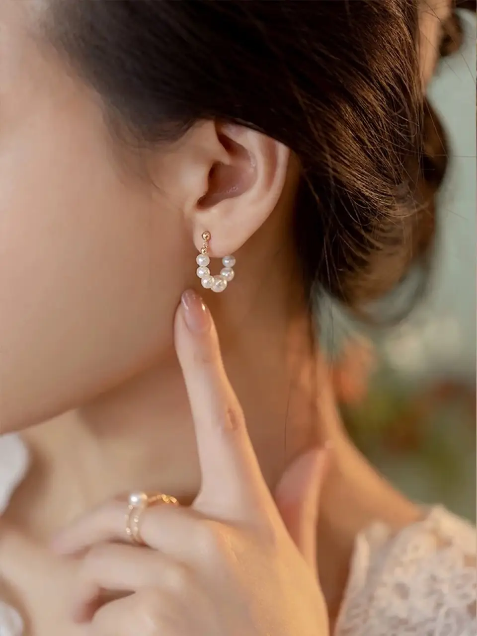 Retro Pearl Earrings Gold 14K Light Luxury — feature 3