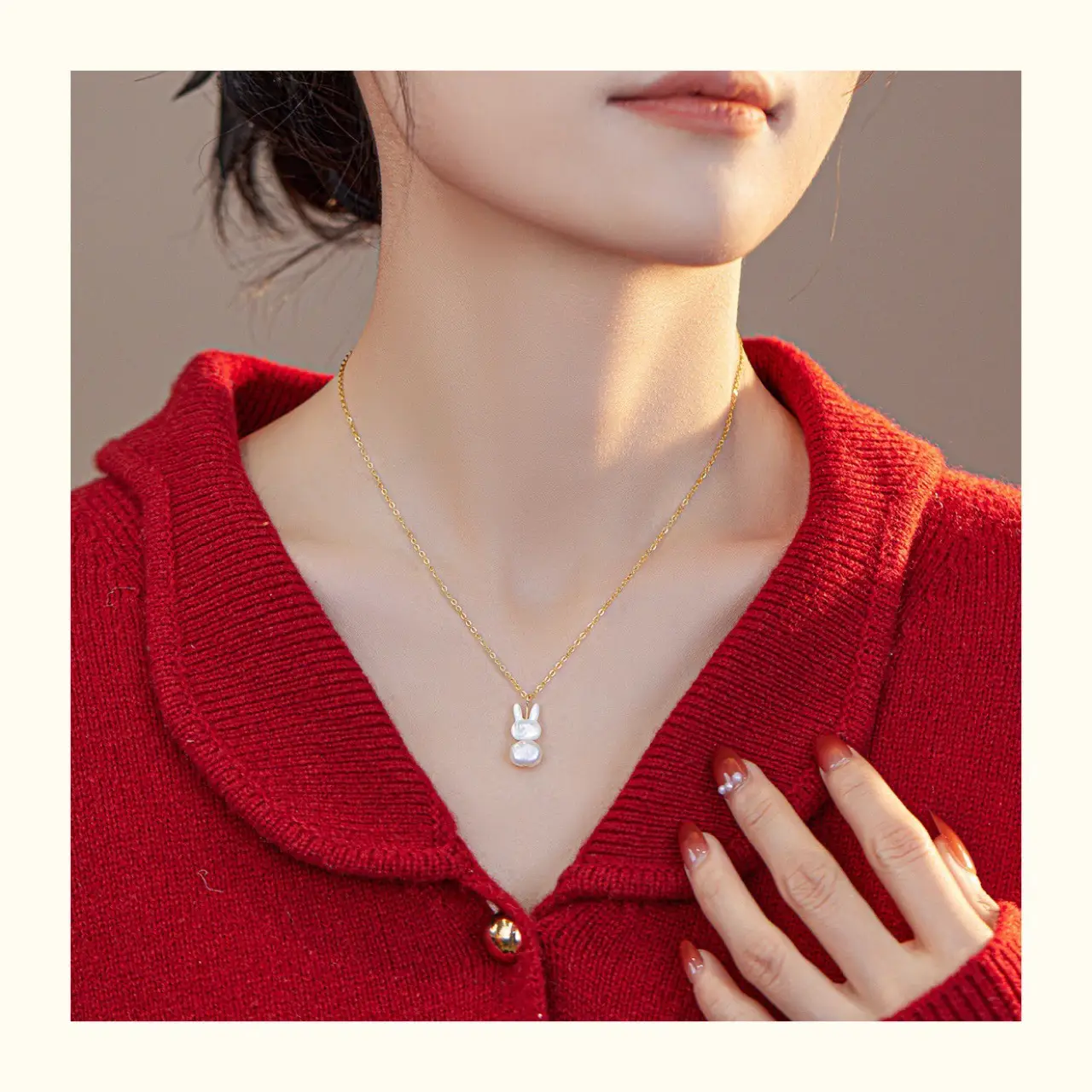 Rabbit Pearl Clavicle Necklace Light Gold — feature 10