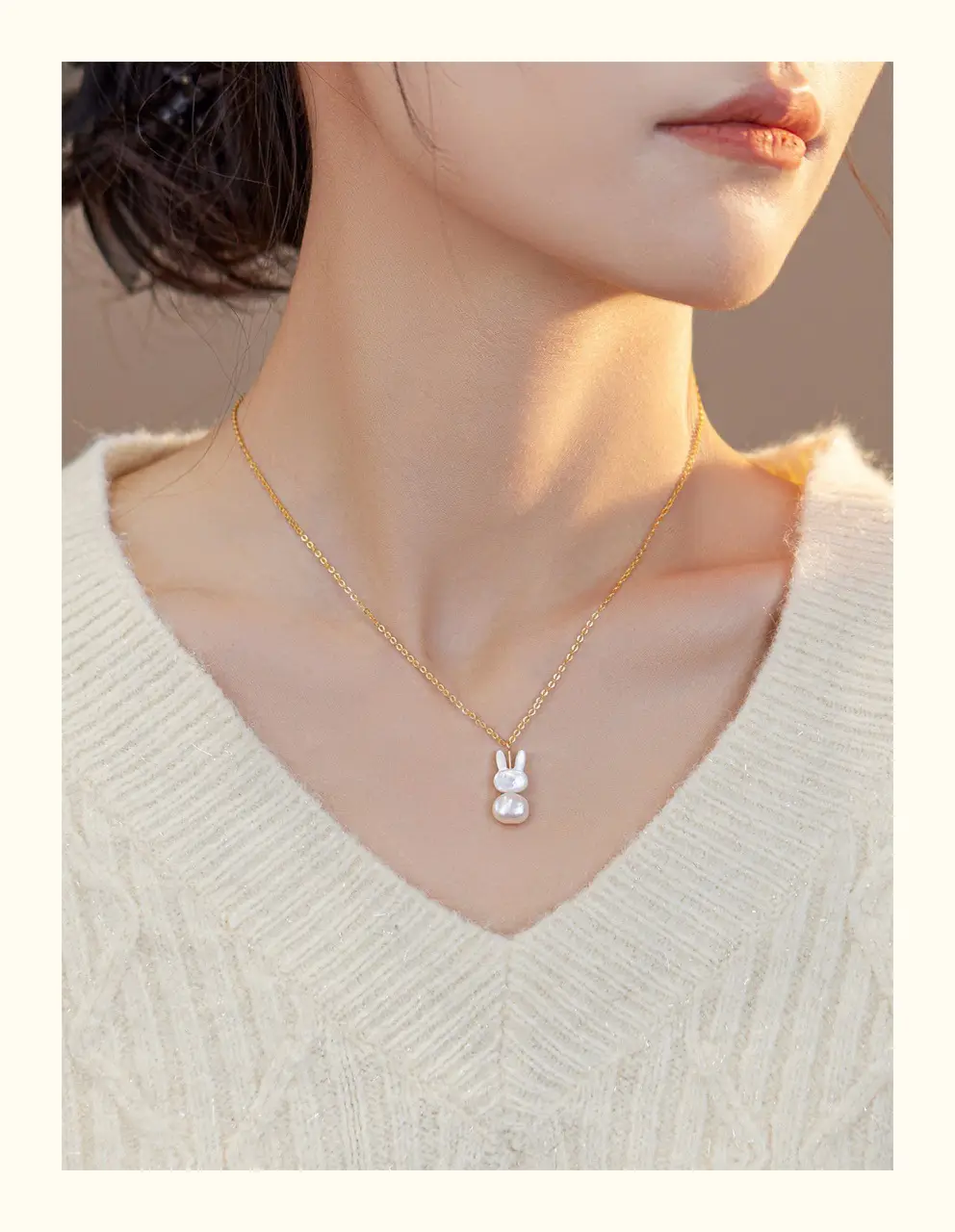 Rabbit Pearl Clavicle Necklace Light Gold — feature 6