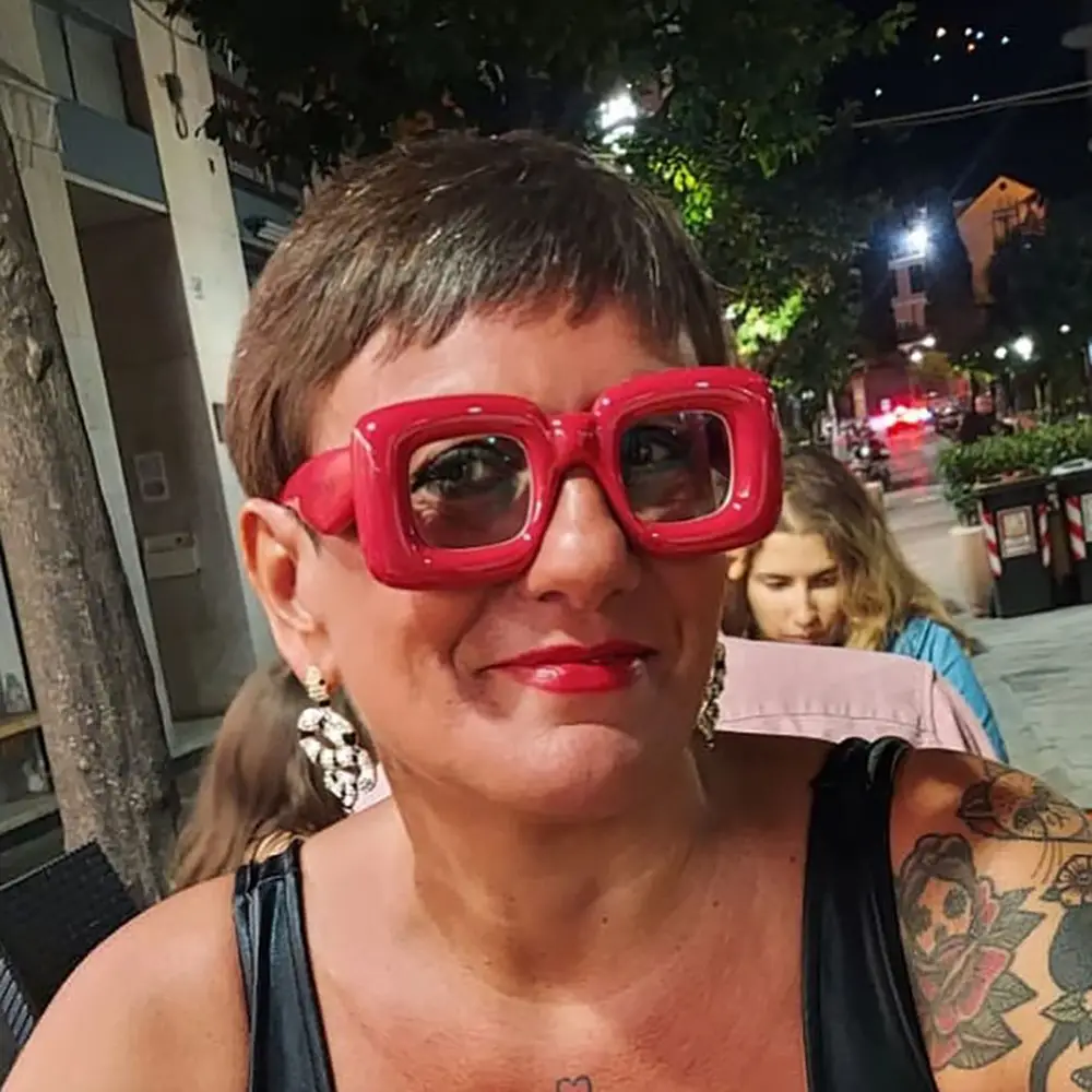 Red Bubble Expandable Sunglasses Square Catwalk Street Shooting Cross-Border — feature 2
